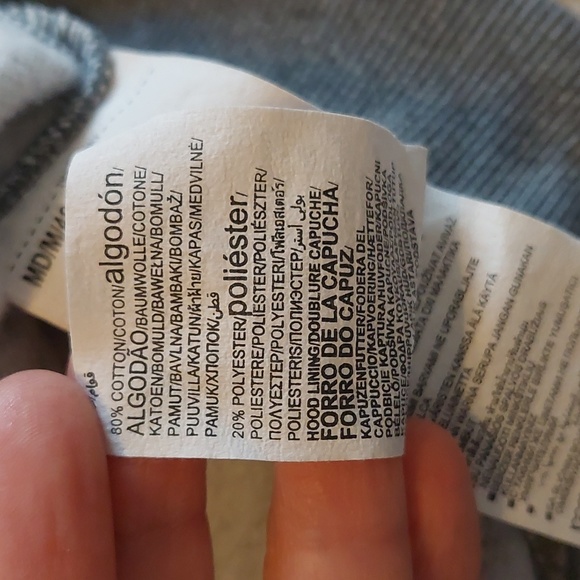 Under Armour Loose Fit Hoody *Final Price* - Picture 5 of 12